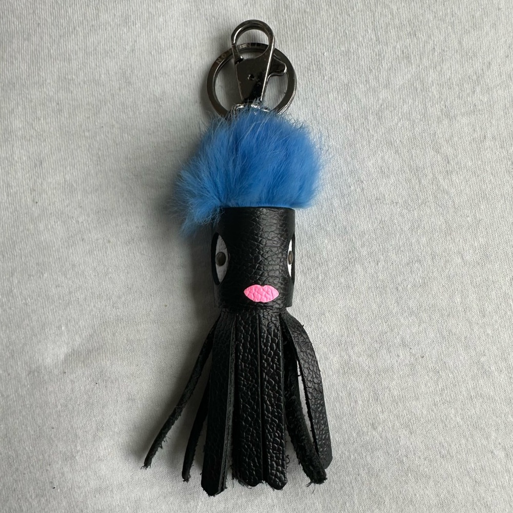 Min & Mon Squid Charm